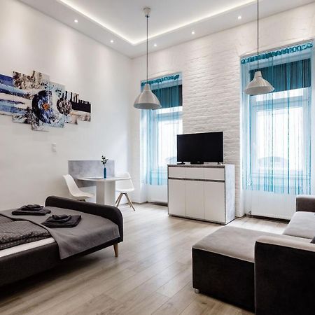 Elegant Studio In Central Budapest Esterno foto
