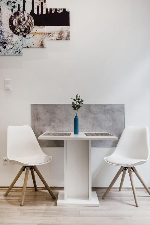 Elegant Studio In Central Budapest Esterno foto