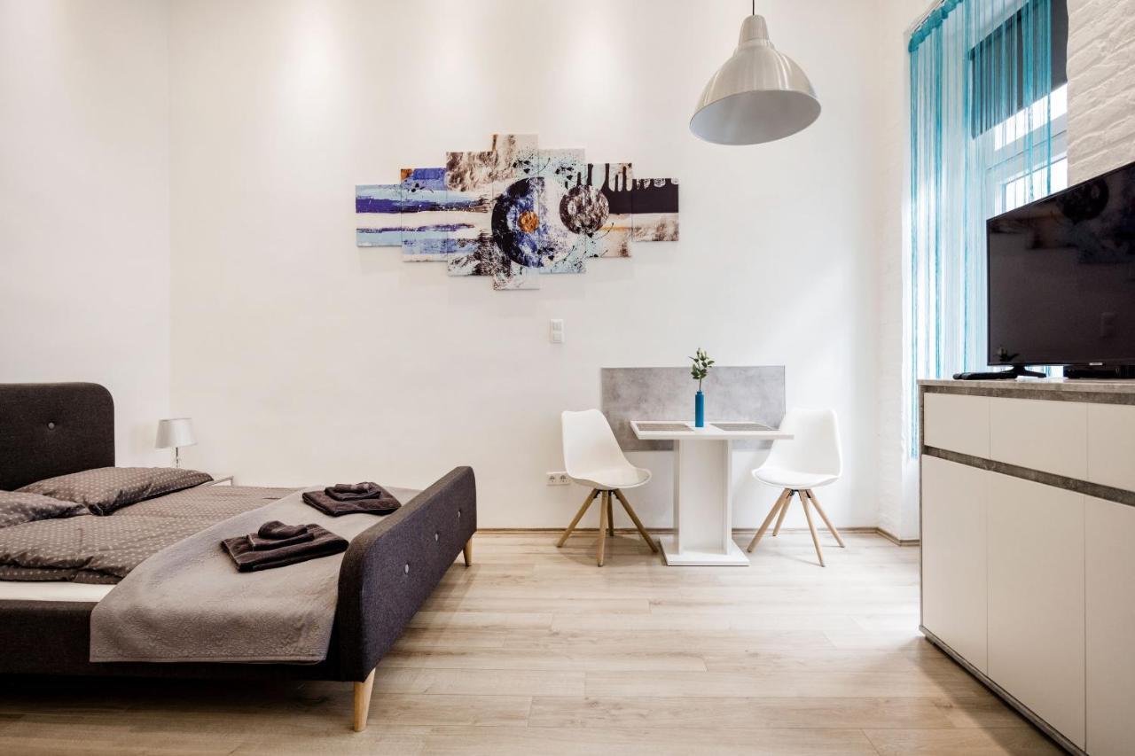 Elegant Studio In Central Budapest Esterno foto